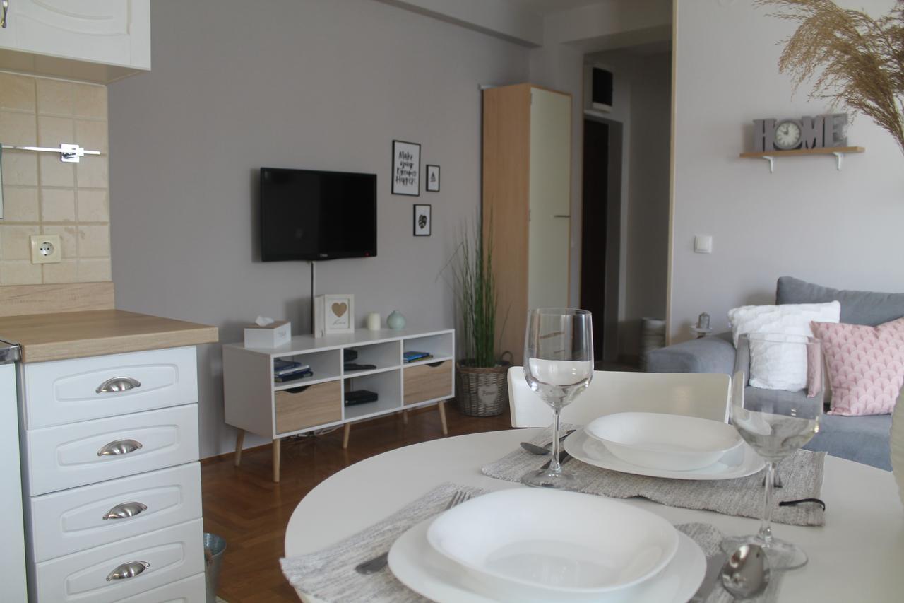 Apartment Cerska Mrb Belgrado Esterno foto