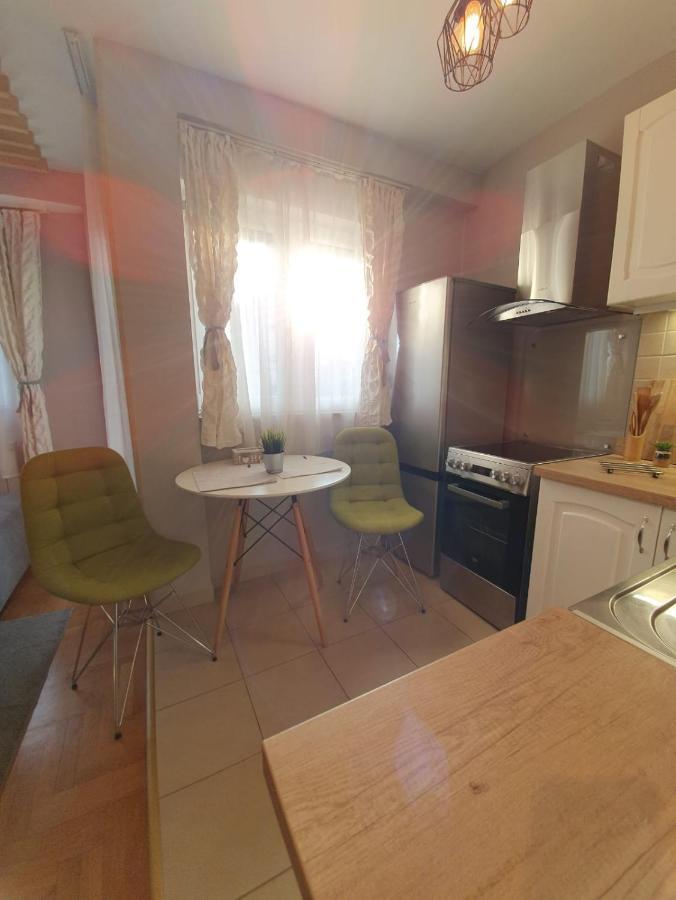 Apartment Cerska Mrb Belgrado Esterno foto