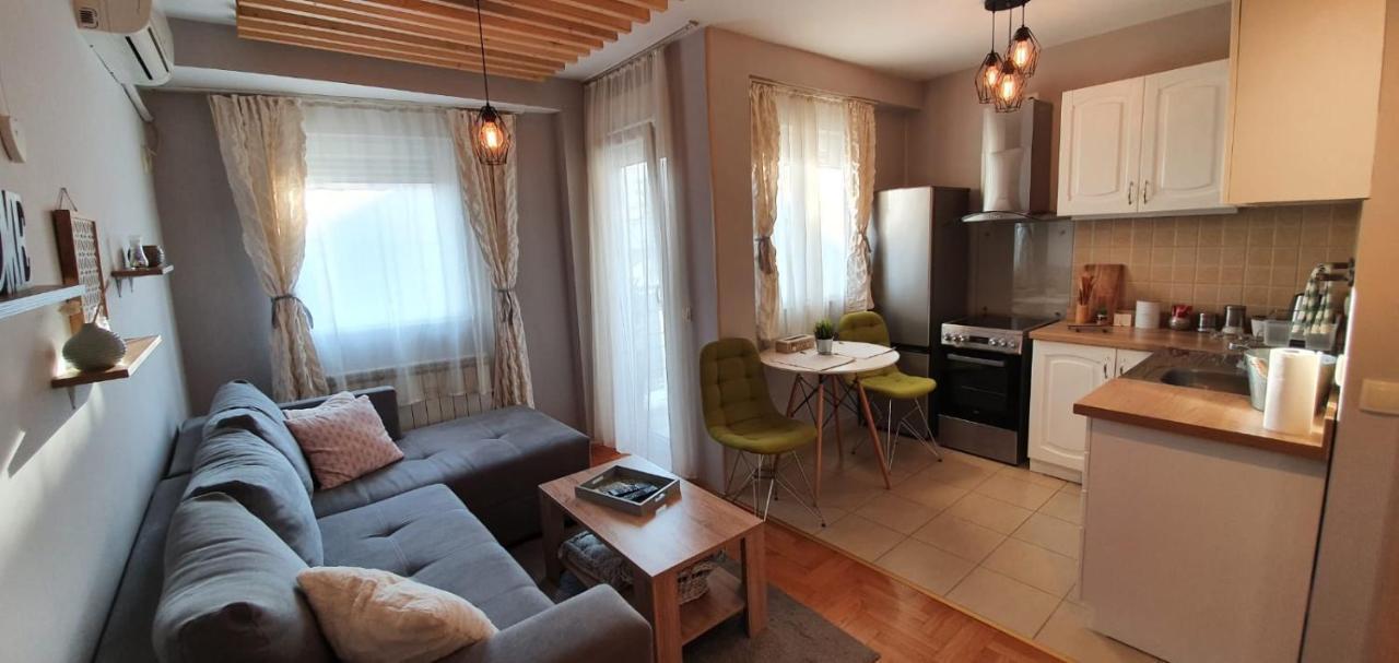 Apartment Cerska Mrb Belgrado Esterno foto