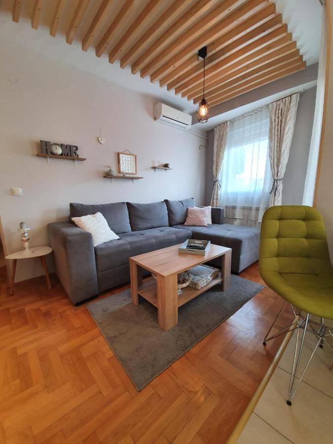 Apartment Cerska Mrb Belgrado Esterno foto